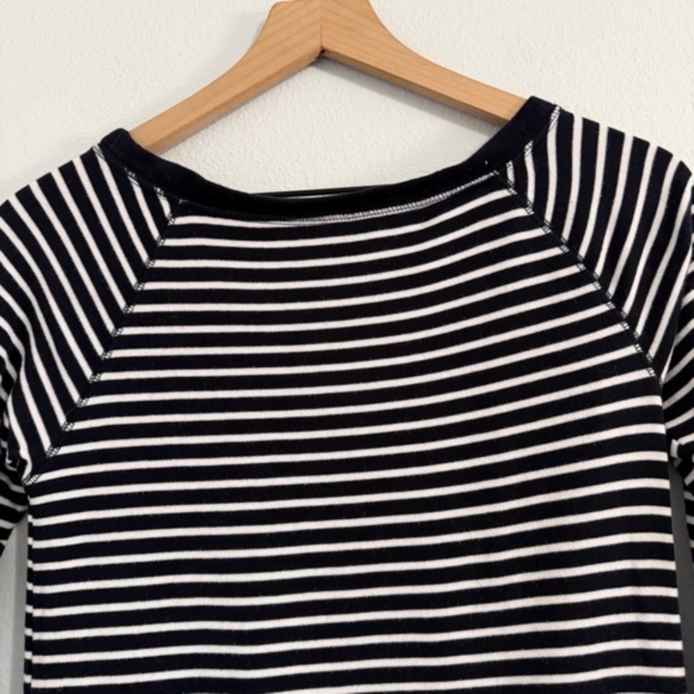 Banana‎ Republic - Striped Top - Picture 4 of 8